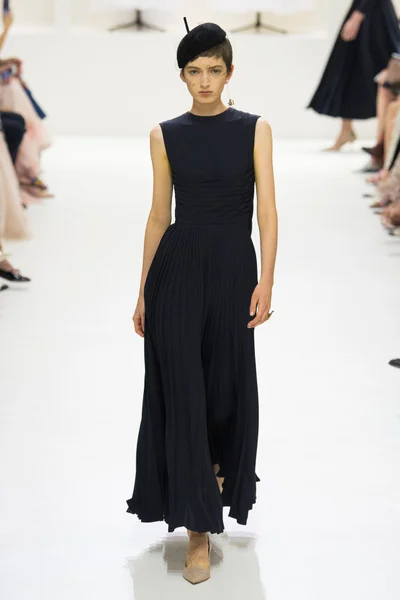 Look 4